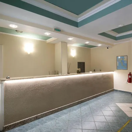 Hotel Galaxias 2*