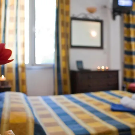 Hotel Galaxias