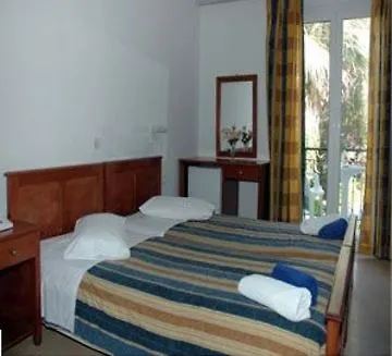 Hotel Galaxias Gouvia