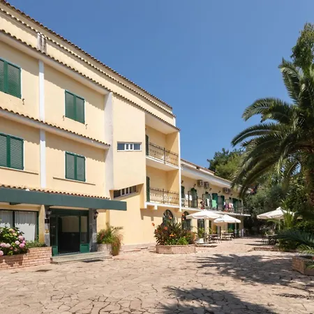 Hotel Galaxias