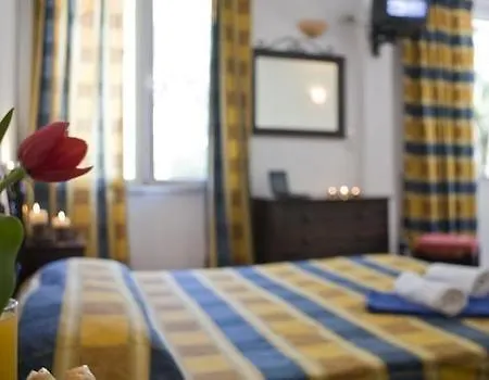 Hotel Galaxias 2* 고우비아